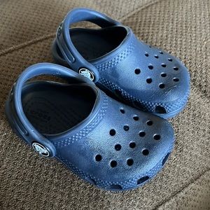Toddler size 4 navy blue Crocs